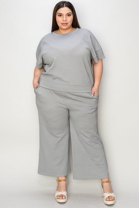 Fashion Women's Two Piece Sets Texture Short Sleeve Top and Pants Set