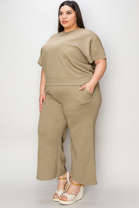Fashion Women's Two Piece Sets Texture Short Sleeve Top and Pants Set