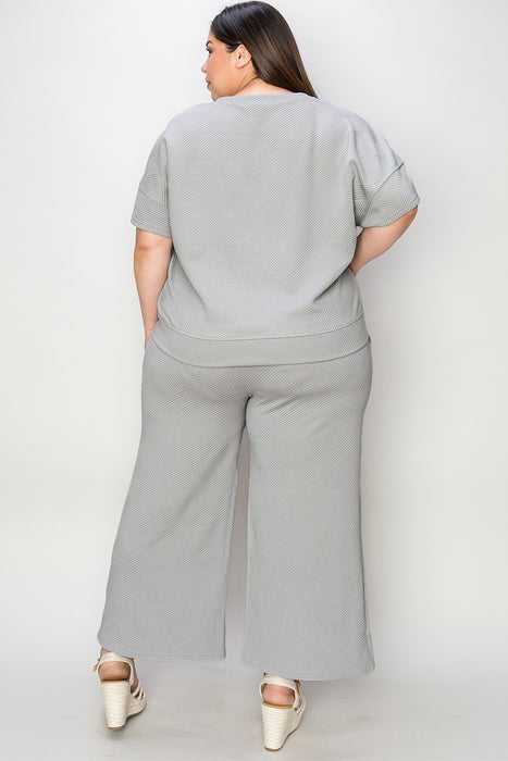 Fashion Women's Two Piece Sets Texture Short Sleeve Top and Pants Set