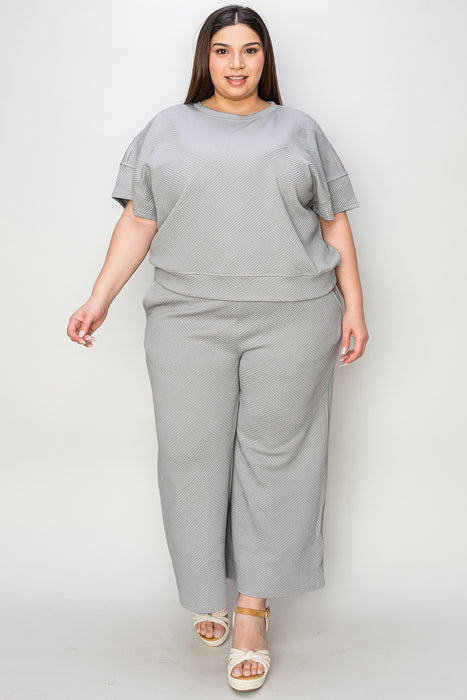 Fashion Women's Two Piece Sets Texture Short Sleeve Top and Pants Set